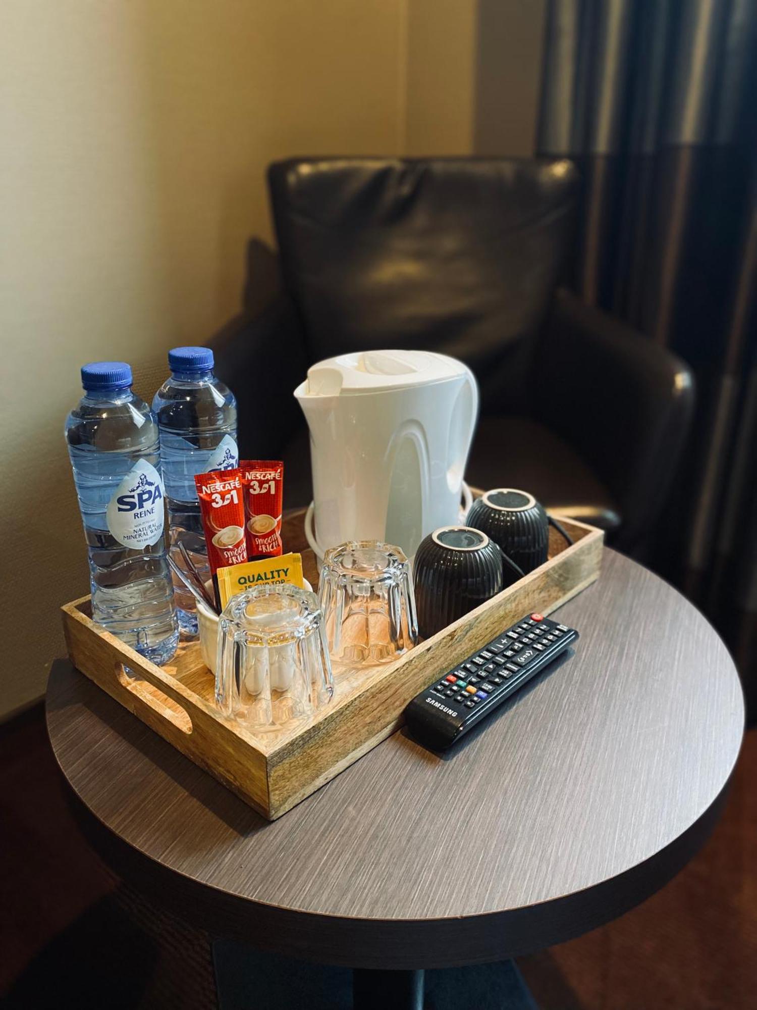 Hotel Bornem Luaran gambar